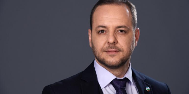 Борислав Сандов подкрепи ЧНГ без фойерверки. Скастри Пловдив